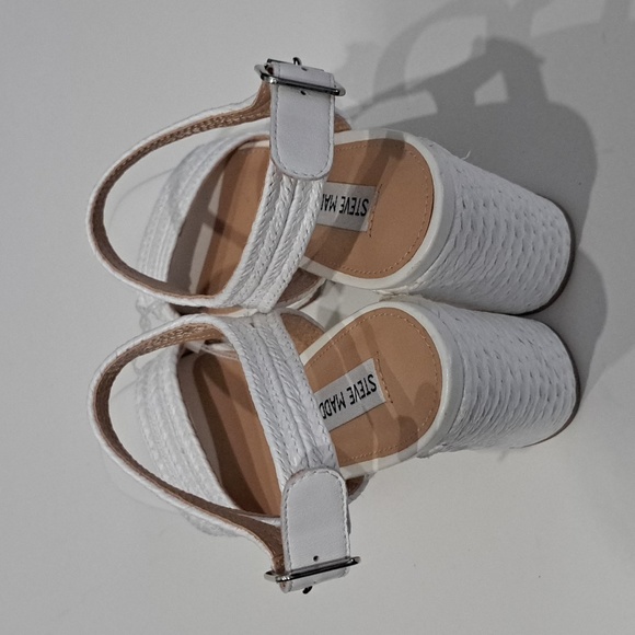 Steve Madden Lomardo Sandal in White - Picture 6 of 9